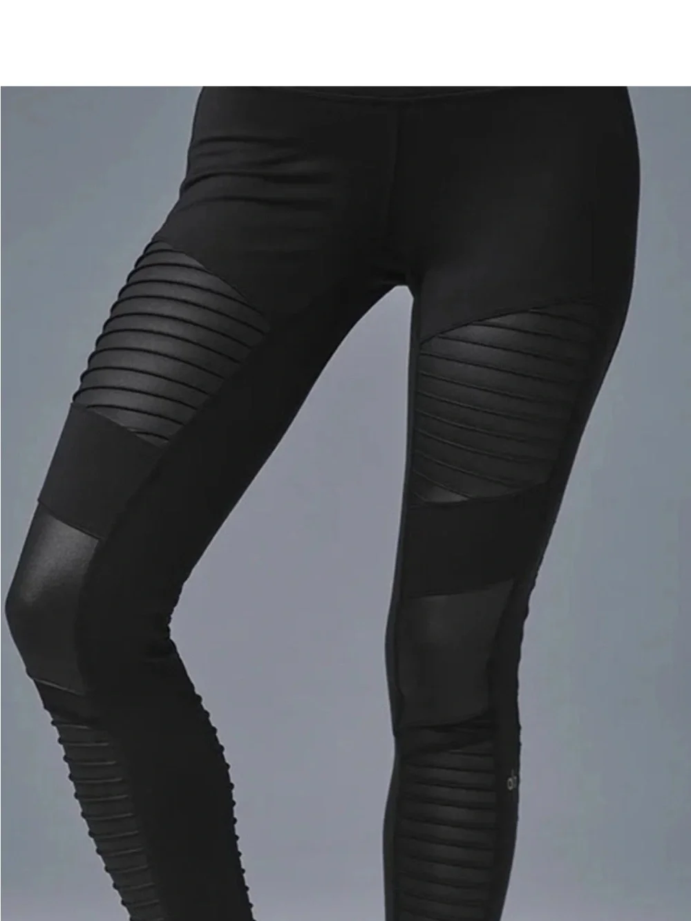 EUC Alo Yoga Black  Leggings Moto Size Small Low Rise Ankle 27” Great